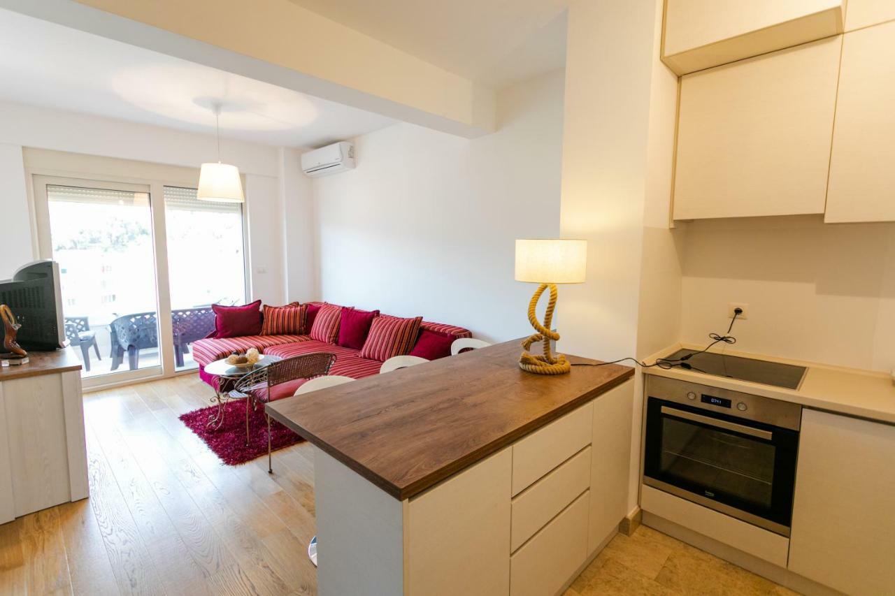 Apartment With Sea View Rafajlovići Exterior foto